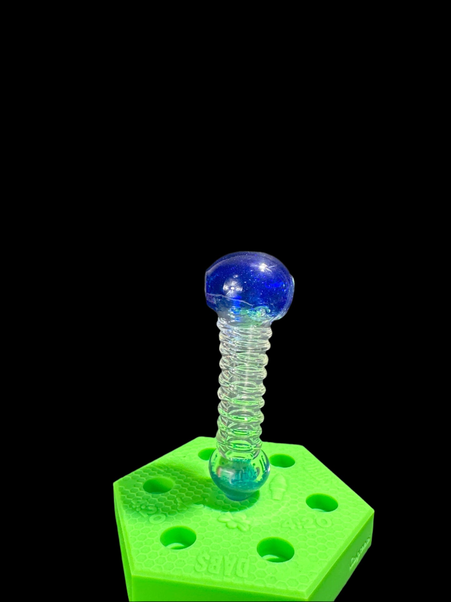BLUE AND CLEAR SPIRAL GLASS HAND PIPE