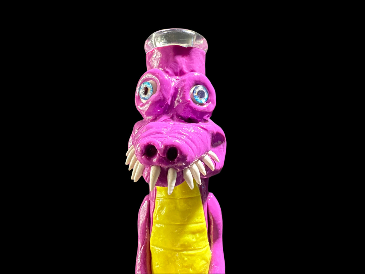 SCULPTED ALLIGATOR GLASS BONG *GLOWS IN THE DARK*