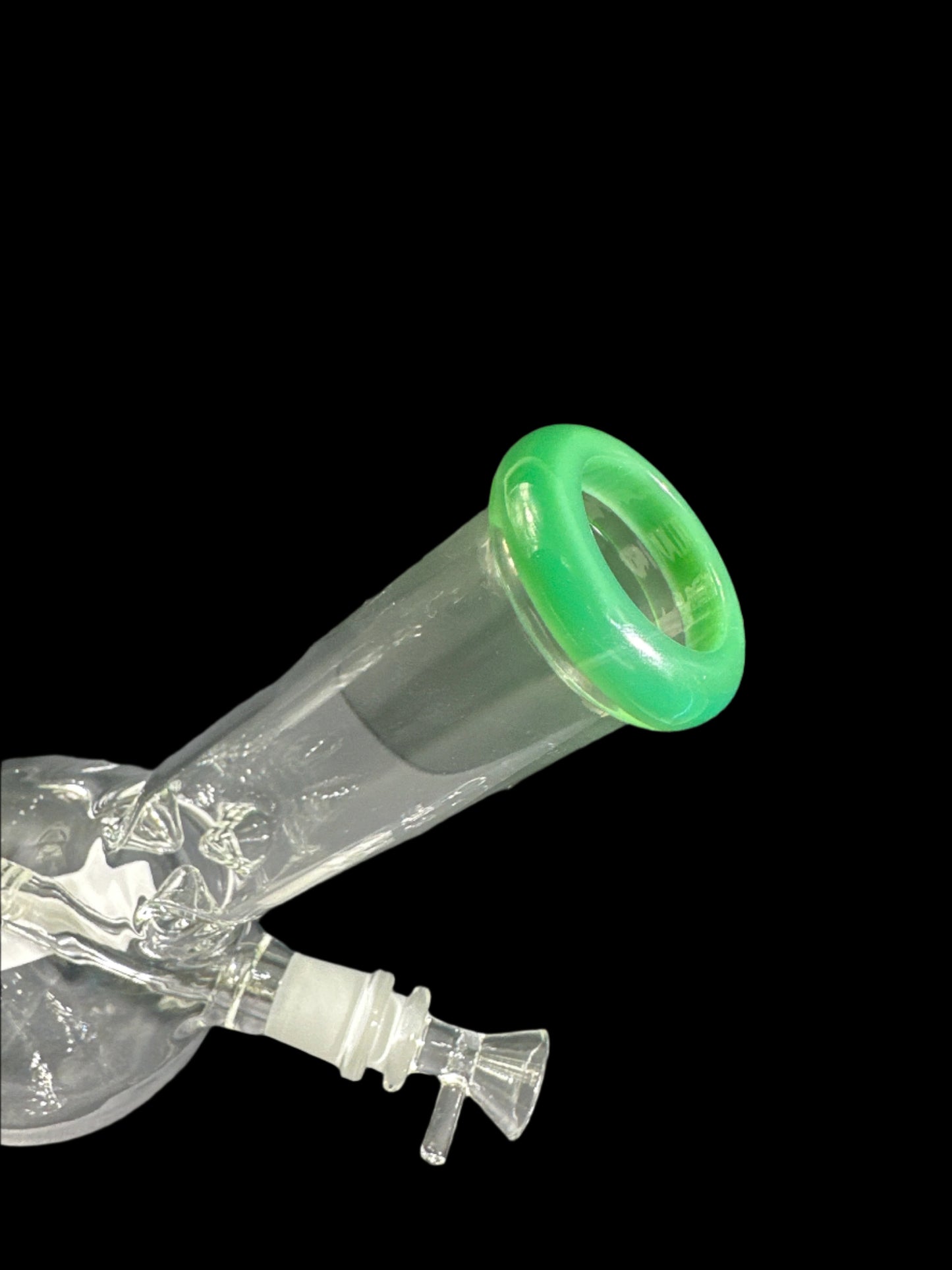 SMALL GREEN MOUTH PIECE GLASS BONG