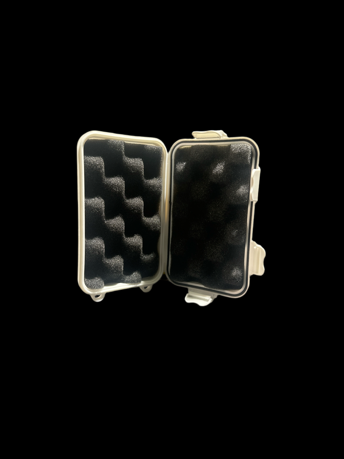 SMALL CIGAR QUALITY CASE KEEPS IT FRESH