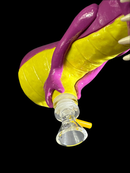 SCULPTED ALLIGATOR GLASS BONG *GLOWS IN THE DARK*